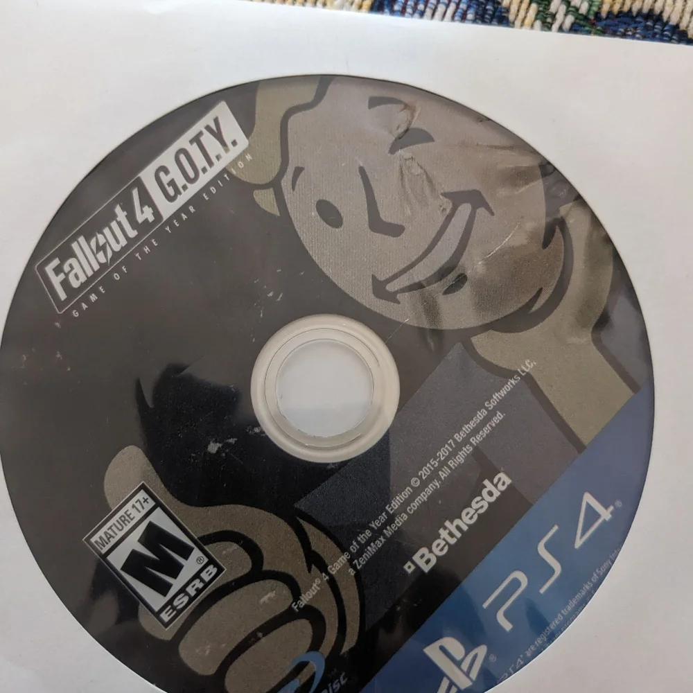 Fallout 4 goty ps4 - Picture 1 of 2